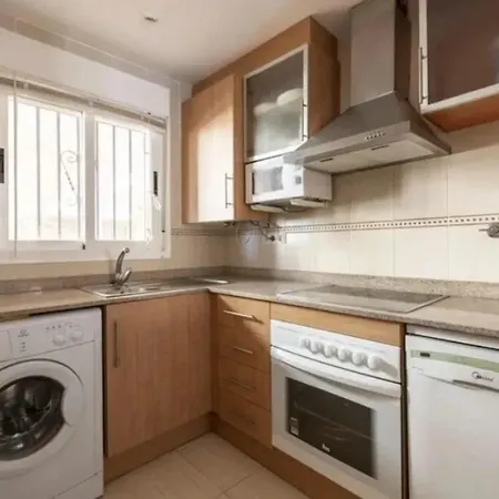 2-bedroom In Oropesa With Pool