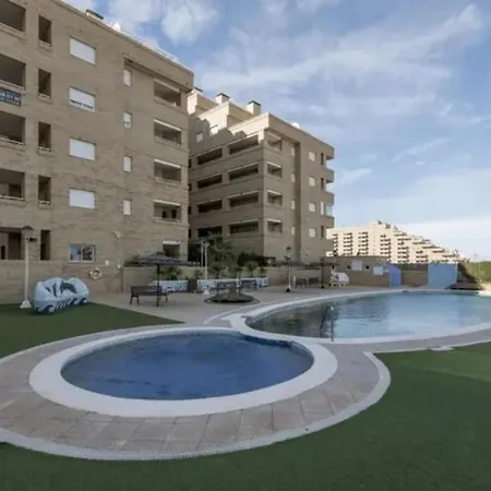 2-bedroom In Oropesa With Pool El Borseral